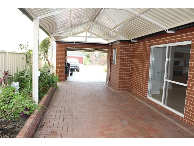 16 Pateman Place, South Yunderup WA 6208