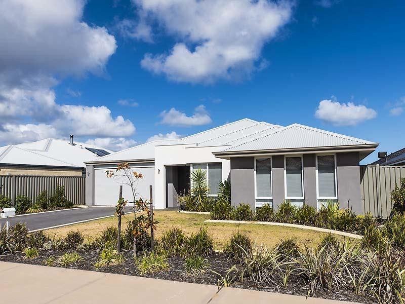 11 Fenians Pass, South Yunderup WA 6208