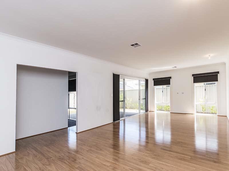 11 Fenians Pass, South Yunderup WA 6208