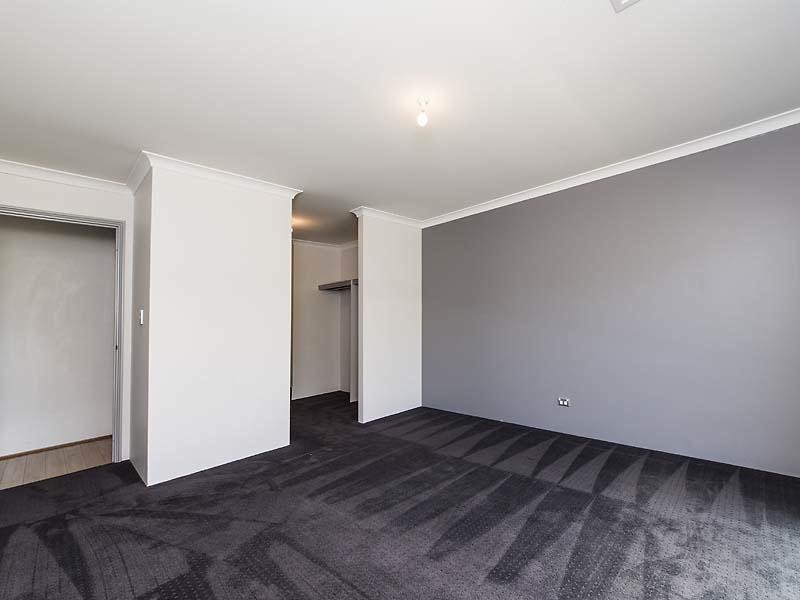 11 Fenians Pass, South Yunderup WA 6208