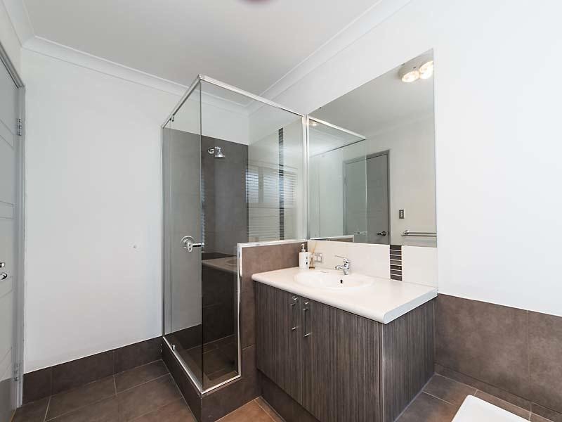 11 Fenians Pass, South Yunderup WA 6208