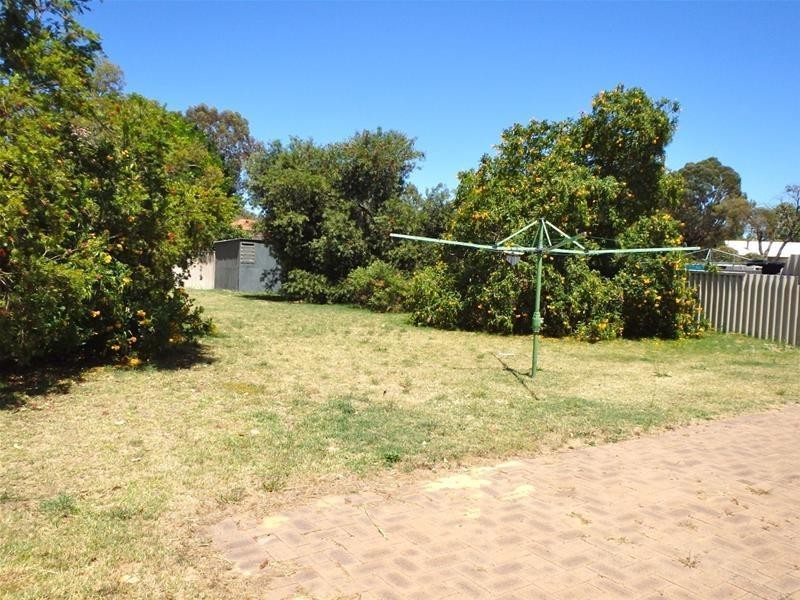 12 Warr Street, Pinjarra WA 6208