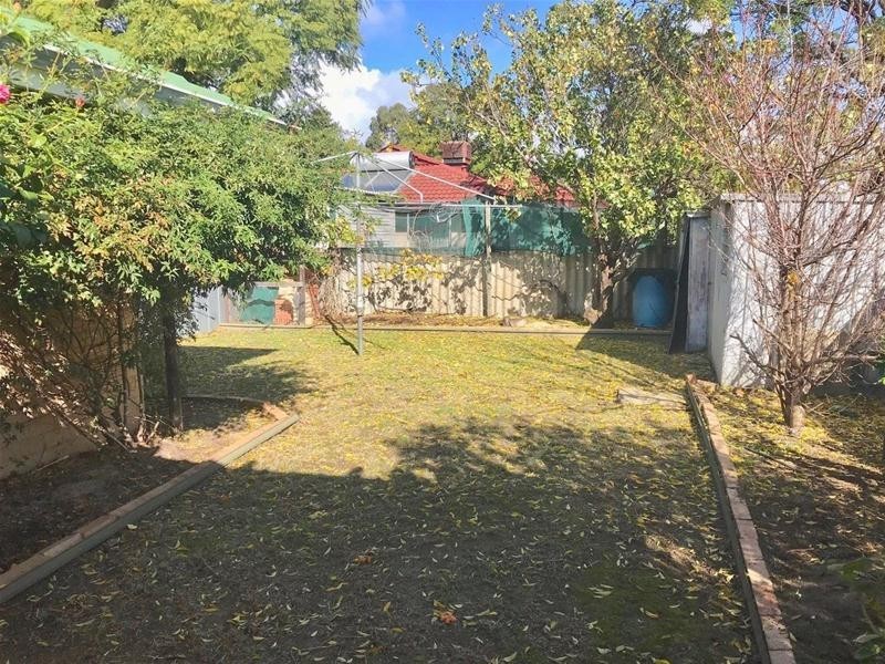 1 Elatine Place, Pinjarra WA 6208