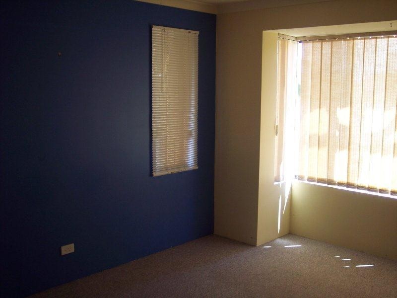 17 Kruger Loop, South Yunderup WA 6208