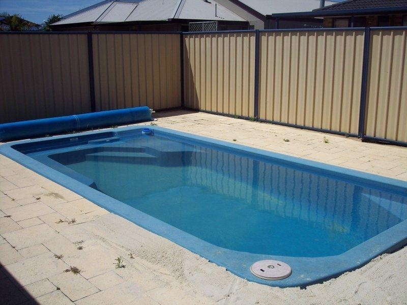 17 Kruger Loop, South Yunderup WA 6208