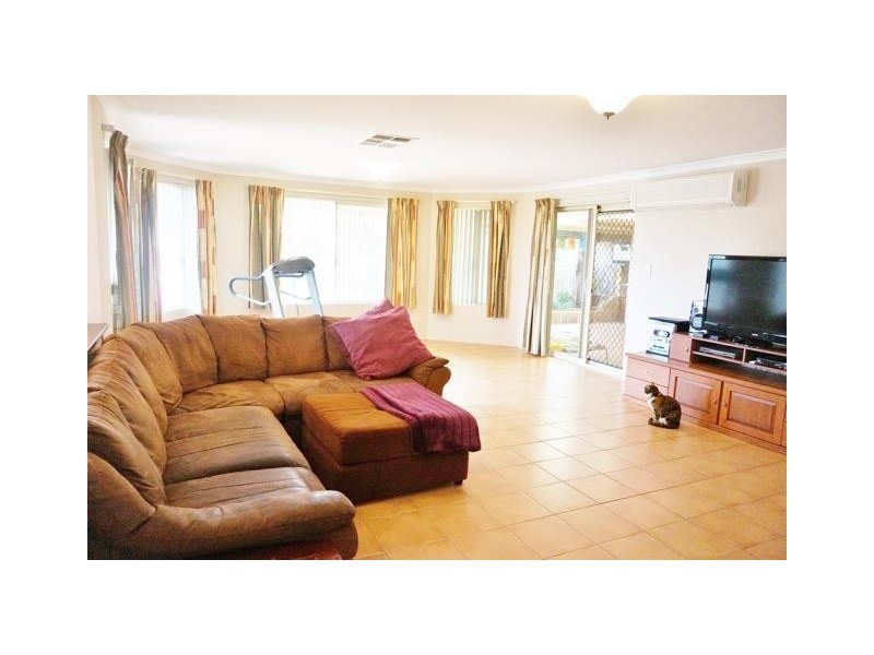 84 Elliot Street, Waroona WA 6215