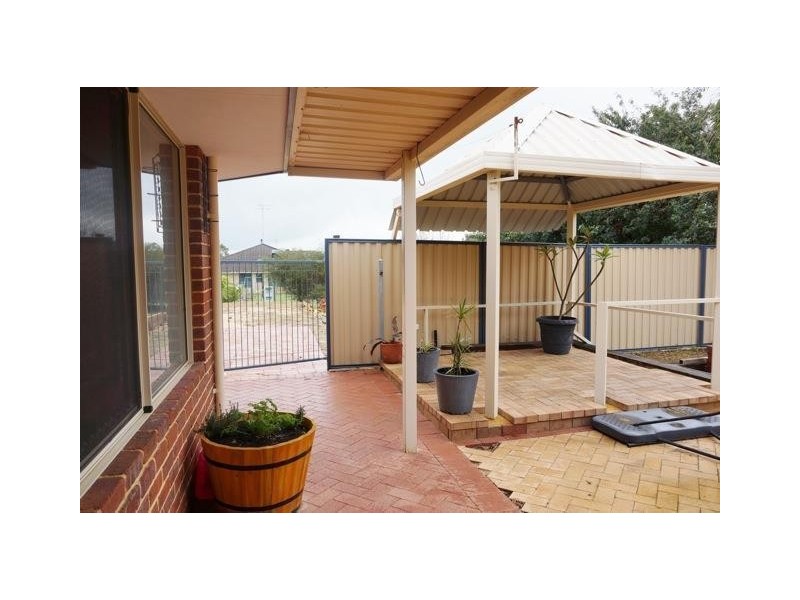 84 Elliot Street, Waroona WA 6215