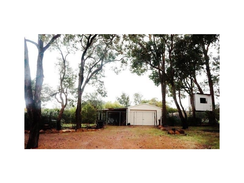 84 Elliot Street, Waroona WA 6215