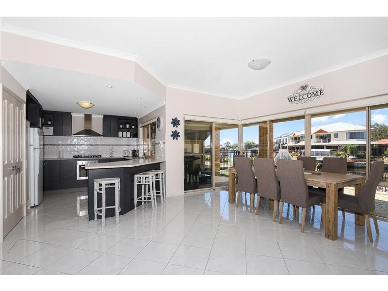41 Batavia Quays, South Yunderup WA 6208