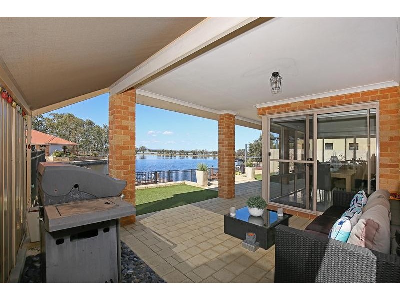 41 Batavia Quays, South Yunderup WA 6208