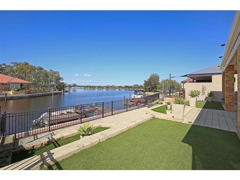 41 Batavia Quays, South Yunderup WA 6208