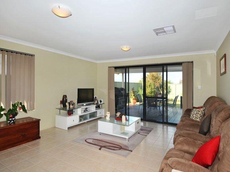 48 Bibbulmun Meander, Ravenswood WA 6208