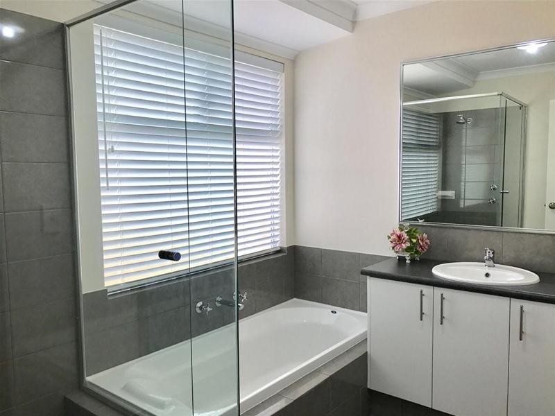 31 Sundercombe Loop, Waroona WA 6215