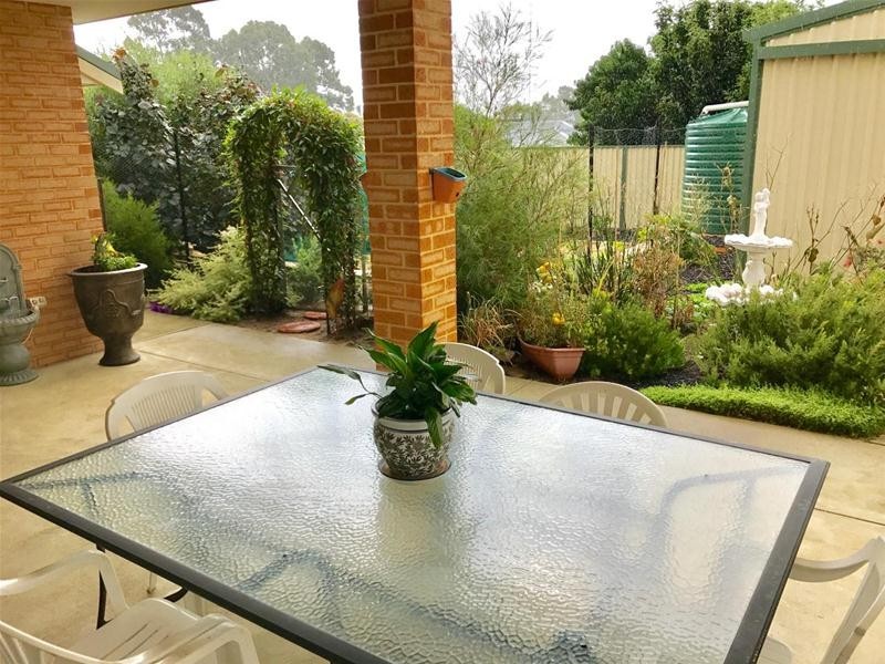 31 Sundercombe Loop, Waroona WA 6215