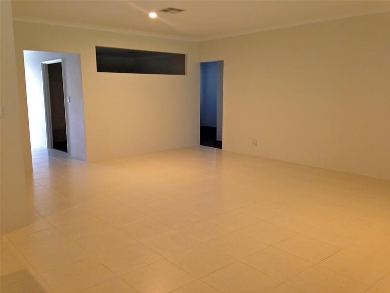 36 Placid Bend, South Yunderup WA 6208