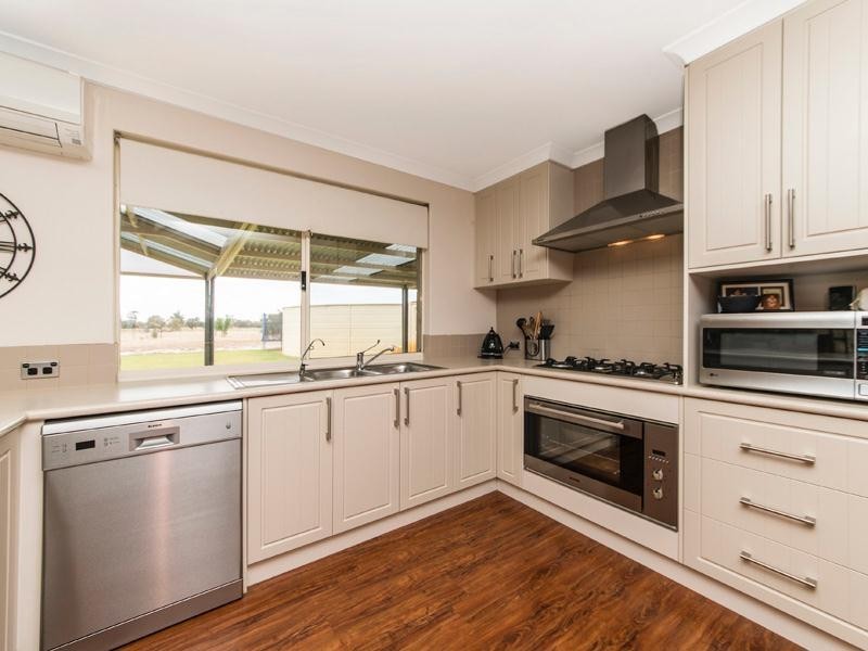 Lot 218 Johnstone Drive, West Pinjarra WA 6208