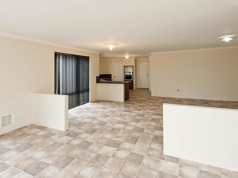 22 HAMLET Pass, Pinjarra WA 6208