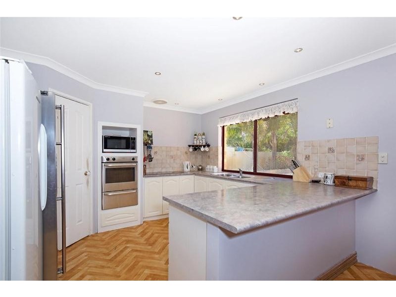 3 Eaglehawk Drive, Ravenswood WA 6208