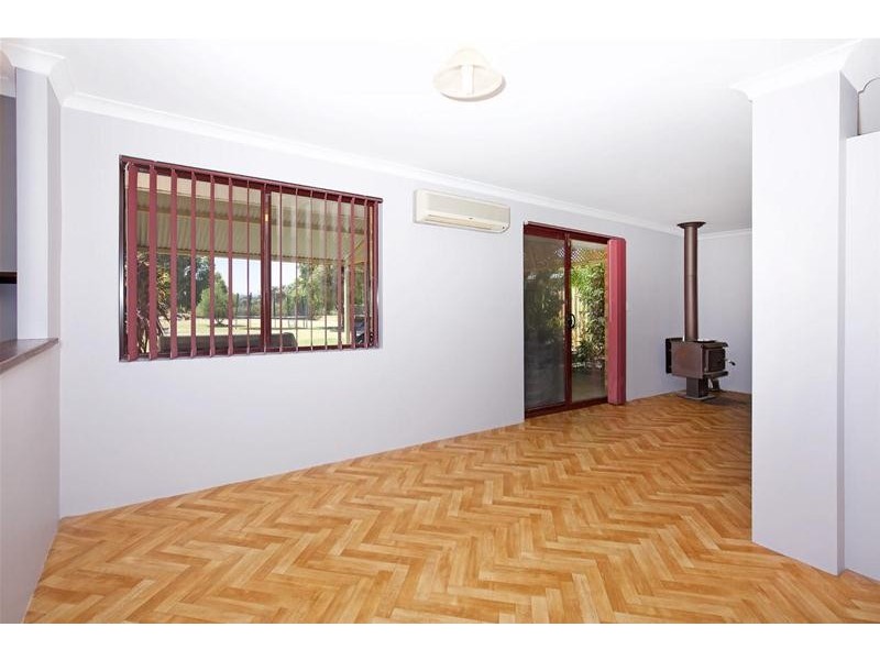 3 Eaglehawk Drive, Ravenswood WA 6208