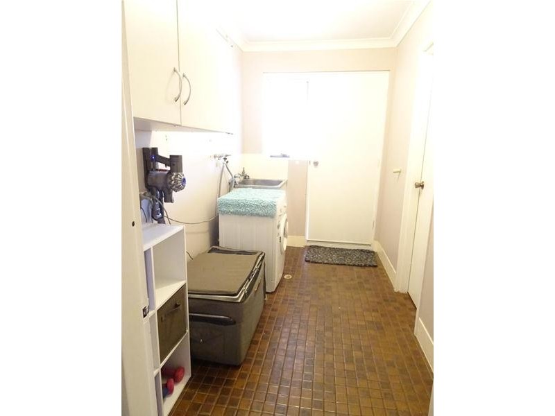 6 Hawksley Drive, Waroona WA 6215