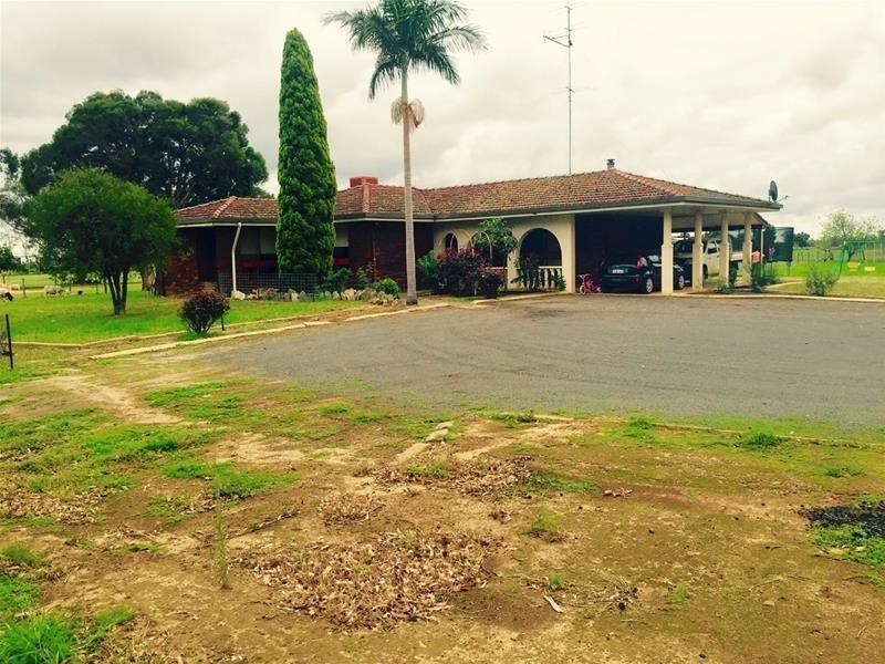 401 Clifton Road, Yarloop WA 6218