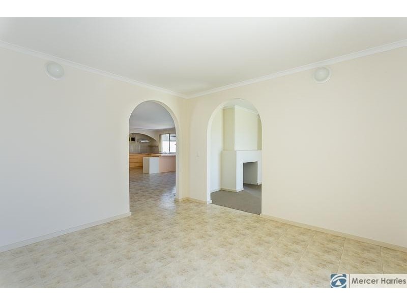 2 Clyde Place, Mandurah WA 6210