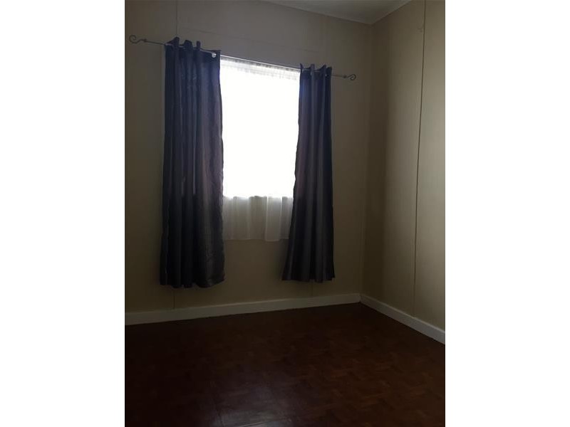 8 Noorumba Road, Barragup WA 6209