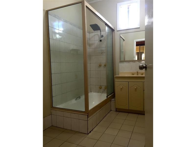 8 Noorumba Road, Barragup WA 6209