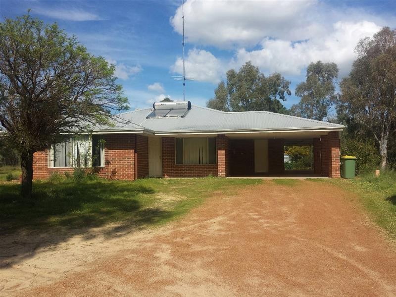 208  McDowell Street, Yarloop WA 6218