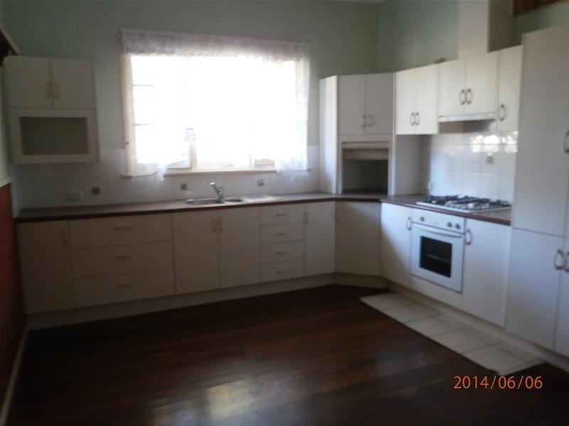 12 Sollya Crescent, Dwellingup WA 6213