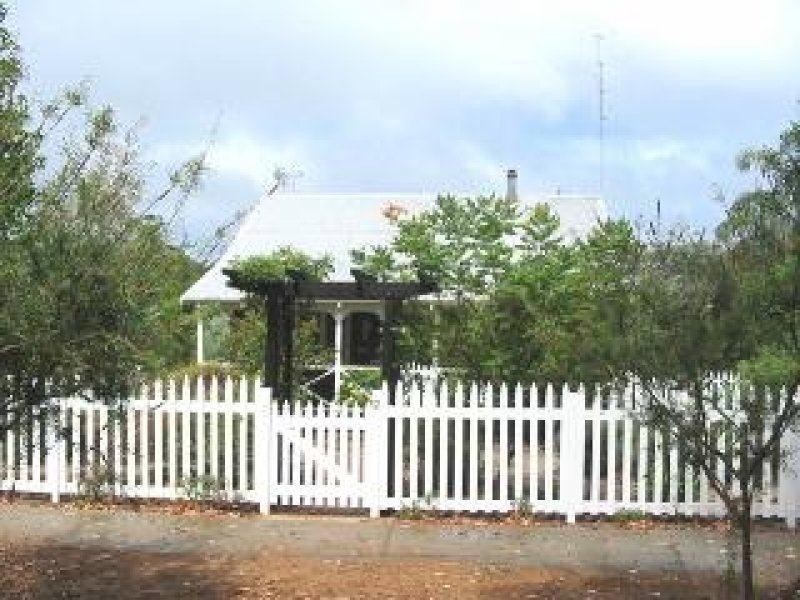 12 Sollya Crescent, Dwellingup WA 6213