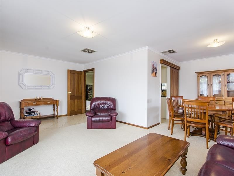 17 Fairhill Street, Hallett Cove SA 5158