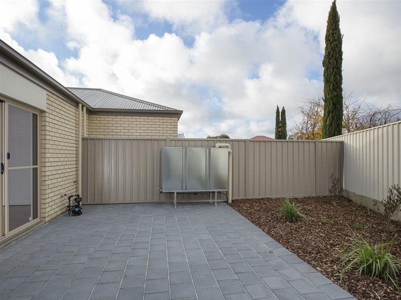 2/10 Carlton Street, Oaklands Park SA 5046