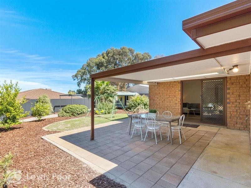 1 Joplin Court, Woodcroft SA 5162