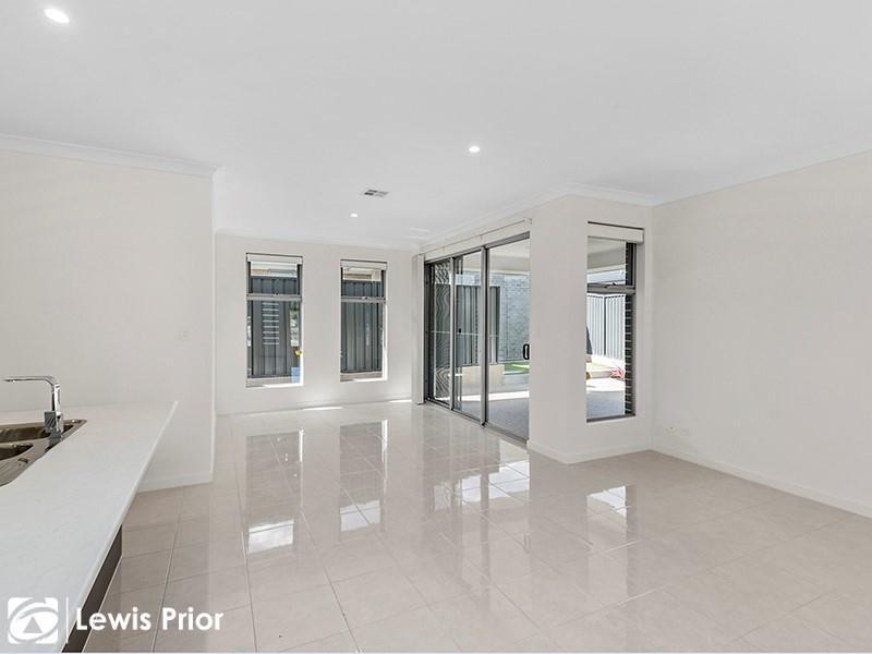 27 Trott Grove, Oaklands Park SA 5046