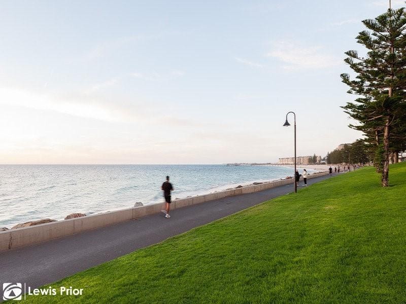 14  Broadway, Glenelg South SA 5045