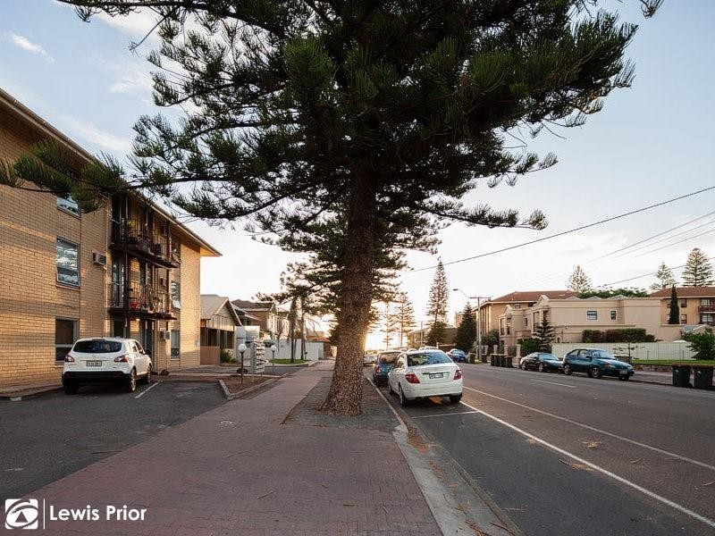 14  Broadway, Glenelg South SA 5045