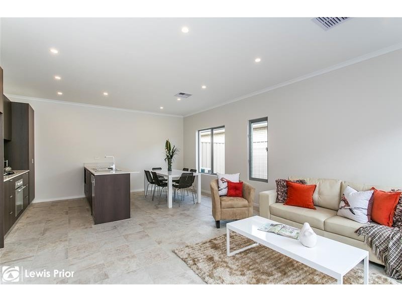 14 Sixth Avenue, Warradale SA 5046