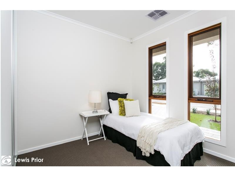 14 Sixth Avenue, Warradale SA 5046