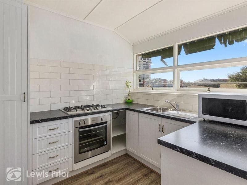 20F Colley Terrace, Glenelg SA 5045