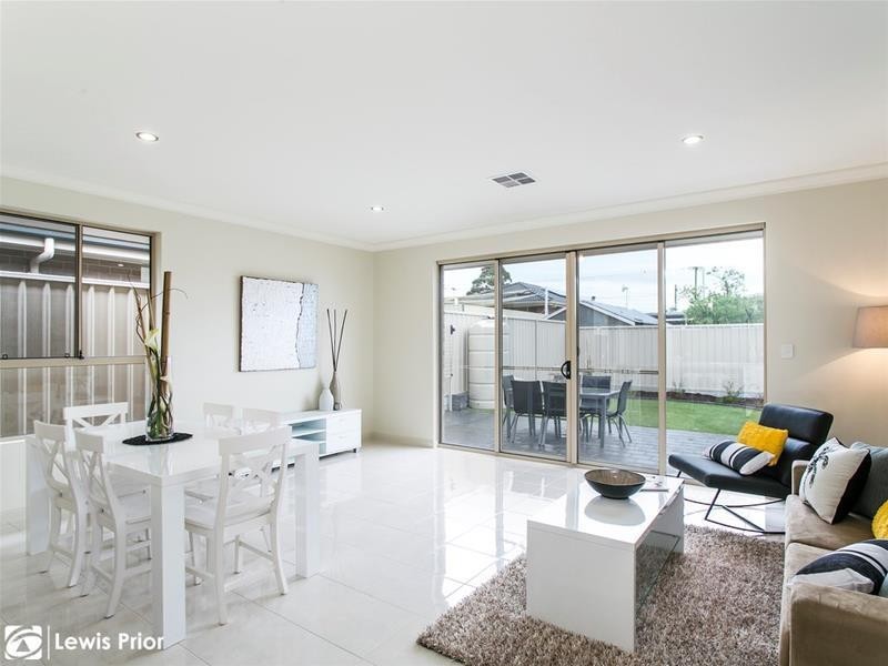 3/64 White Crescent, Seacombe Gardens SA 5047