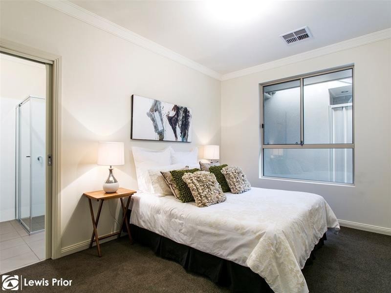 3/64 White Crescent, Seacombe Gardens SA 5047