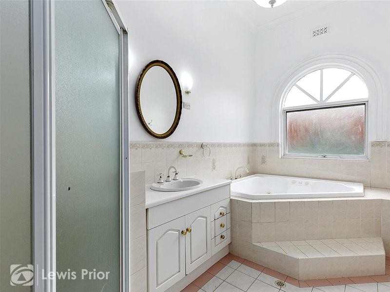 6 Diagonal Way, Oaklands Park SA 5046