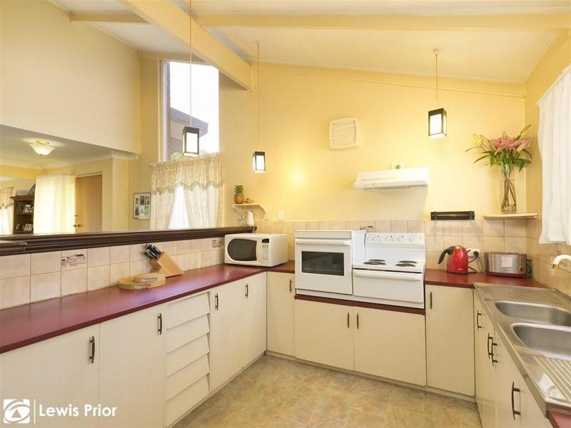 13 Jenner Street, Morphett Vale SA 5162