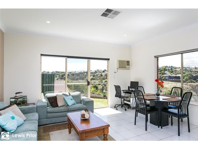21B Caswell Drive, Hallett Cove SA 5158