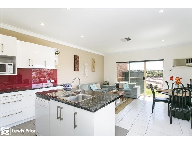 21B Caswell Drive, Hallett Cove SA 5158