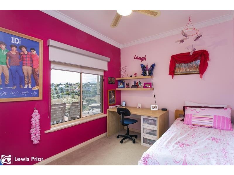 21B Caswell Drive, Hallett Cove SA 5158