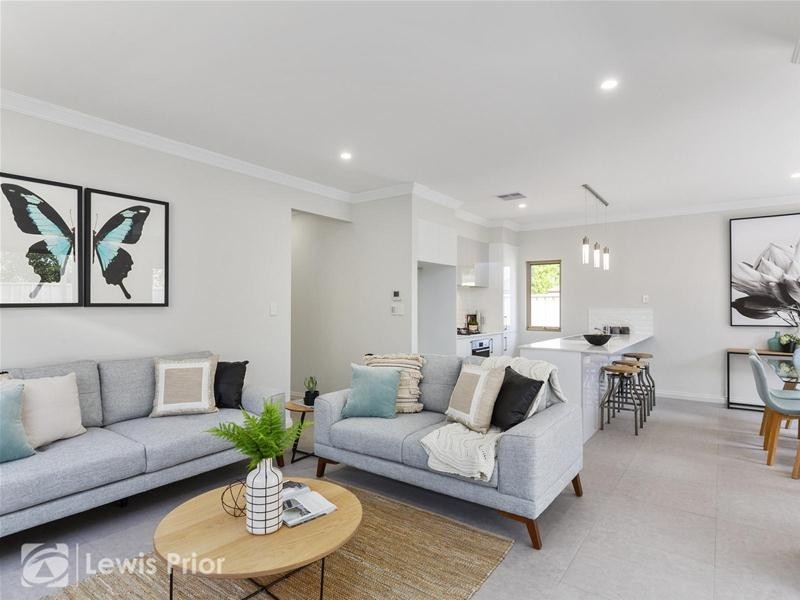 8 8a & 8b Crown Street, Dover Gardens SA 5048