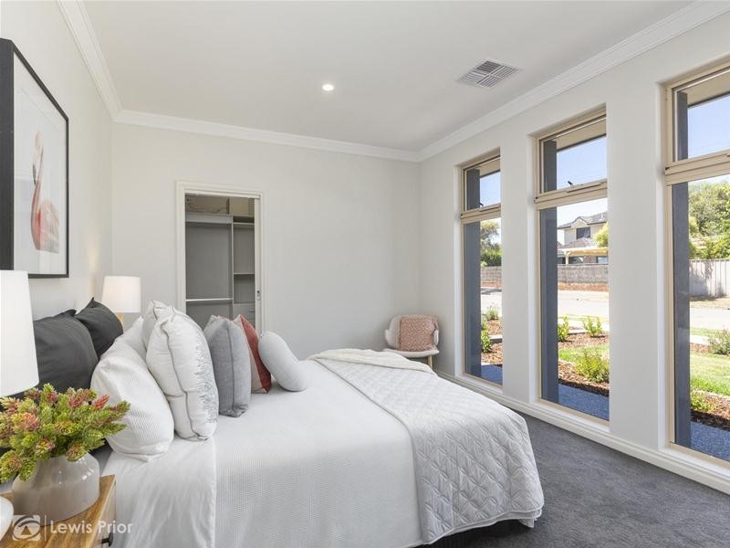 8 8a & 8b Crown Street, Dover Gardens SA 5048