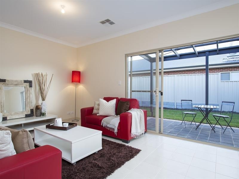 2/1 Parson Street, Sturt SA 5047